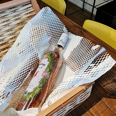 papel-colmeia-presente